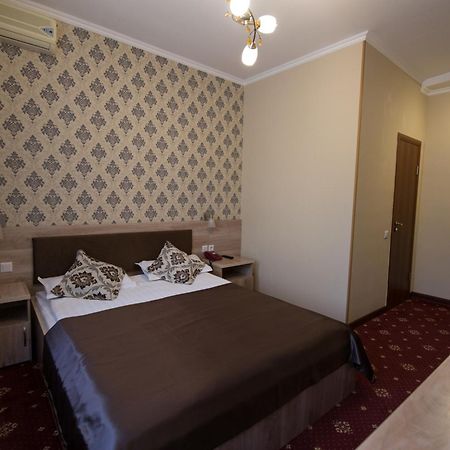 Renion Zyliha Hotel Almaty Pokoj fotografie